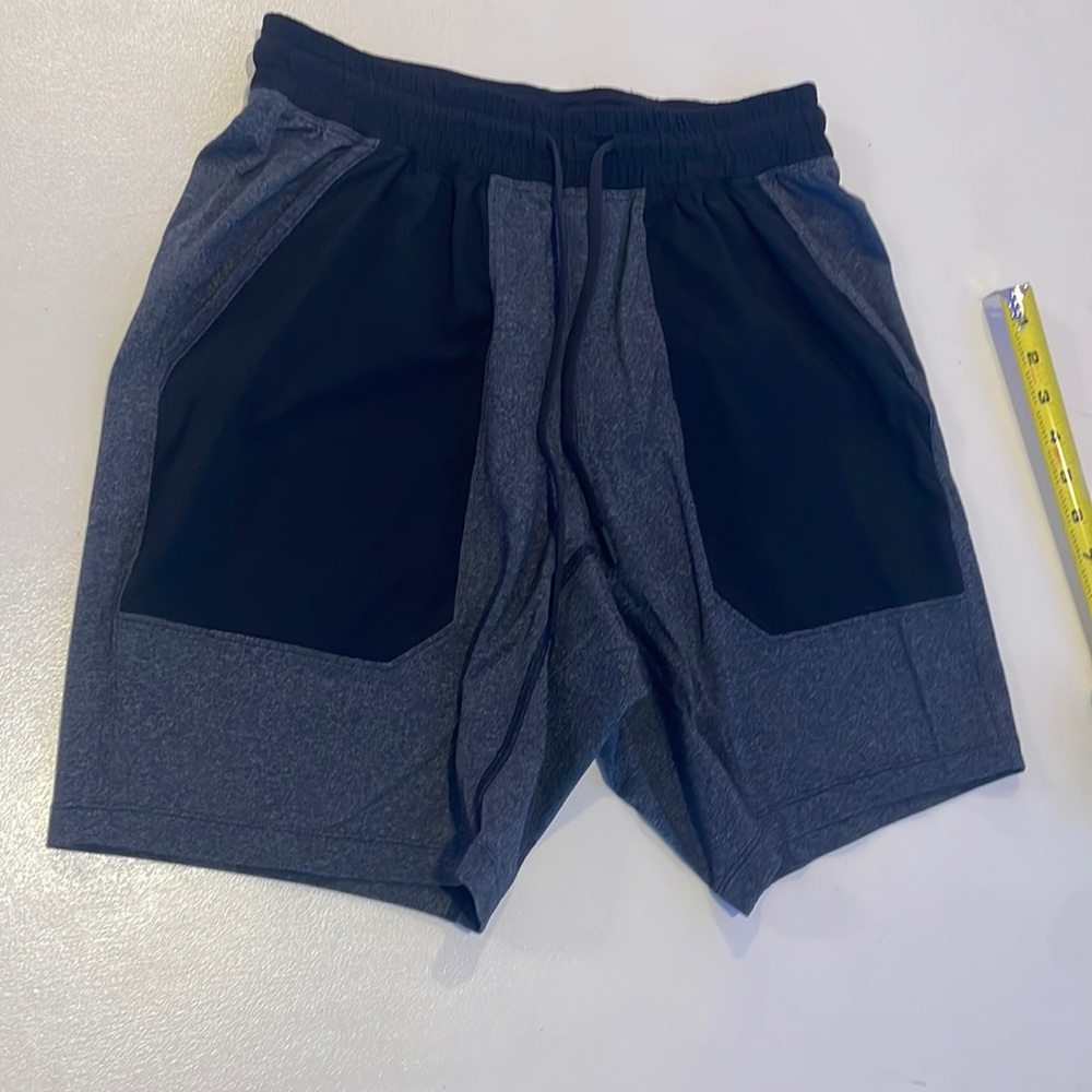 Men’s lululemon shorts